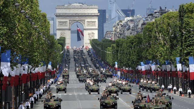 DEFILE MILITAIRE 14 JUILLET