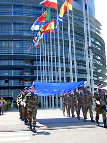 L Europe de la defense medium dossiers