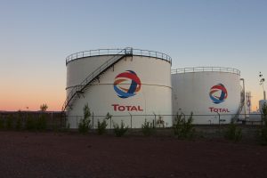 TOTAL stockage petrole 41777 300x200
