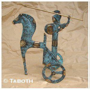 statuette athena sur son char