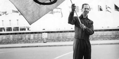 Garry Davis, world citizen